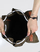 Load image into Gallery viewer, Sandqvist Roald Ground Backpack (Canvas) - Olive Green
