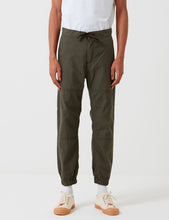 Load image into Gallery viewer, Carhartt-WIP Marshall Jogger Pant (Ripstop) - Cypress Green Rinsed
