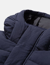 Load image into Gallery viewer, Norse Projects Willum Jacket - Dark Navy Blue
