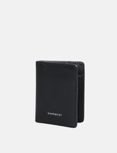Load image into Gallery viewer, Sandqvist Titus Card Holder (Leather) - Black
