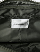 Load image into Gallery viewer, Sandqvist Felix Hip Bag - Beluga Green
