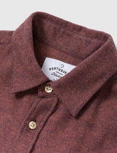 Load image into Gallery viewer, Portuguese Flannel Teca Shirt - Brick Red
