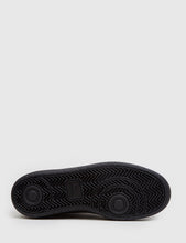 Load image into Gallery viewer, Veja V-10 Leather Trainers - Black
